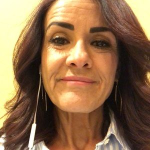 Meet your Posher, Liz